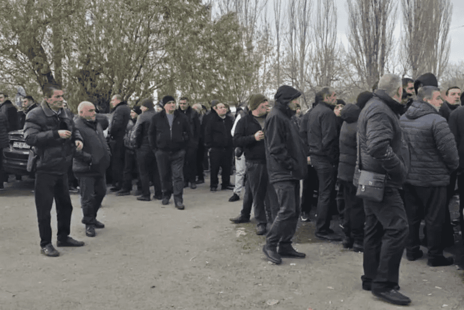 Yerevan bus drivers on strike in December. Photo: <em>RFE/RL</em>.&nbsp;