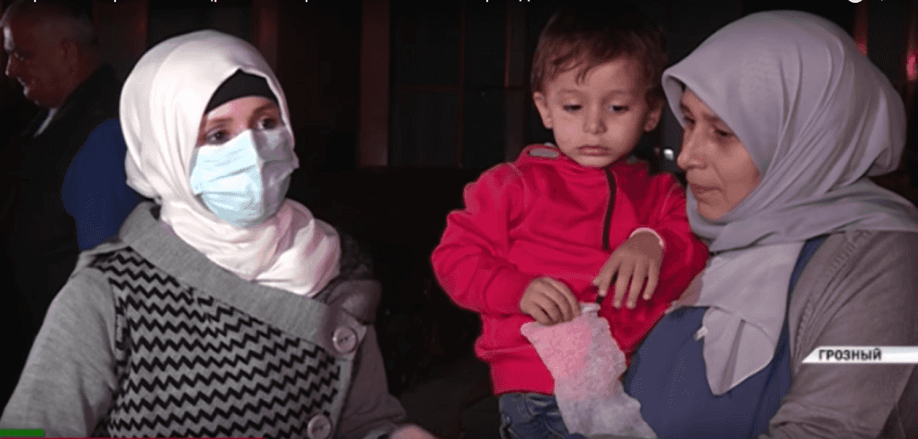 Women and children brought from Syria to Grozny