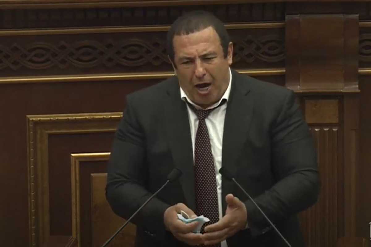 Gagik Tsarukyan speaking in his defence in parliament.