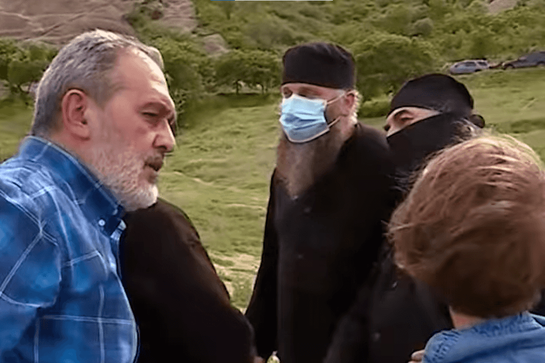 Footage of the incident was broadcast by Mtavati TV.