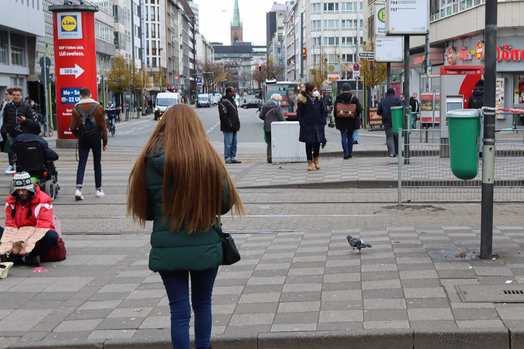 Manan in Dusseldorf. She hides her face as many in her hometown do not know the reason she is in Germany. Photo: Aren Melikyan/OC Media. 