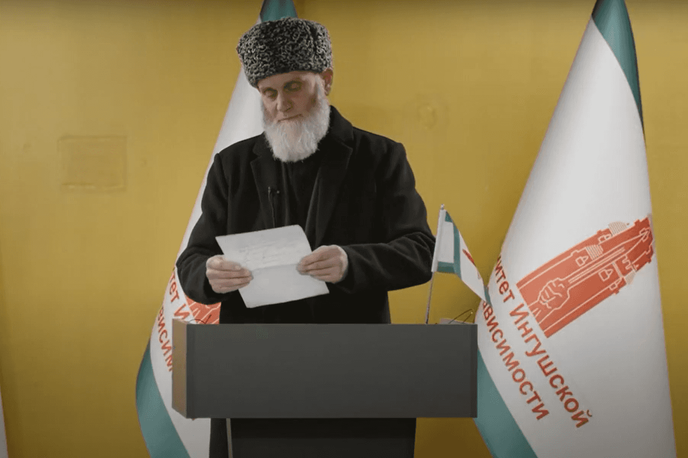 Akhmad Ozdo, a member of the Ingush Independence Committee, declaring Ingushetia’s independence from Russia. Screengrab via Youtube.