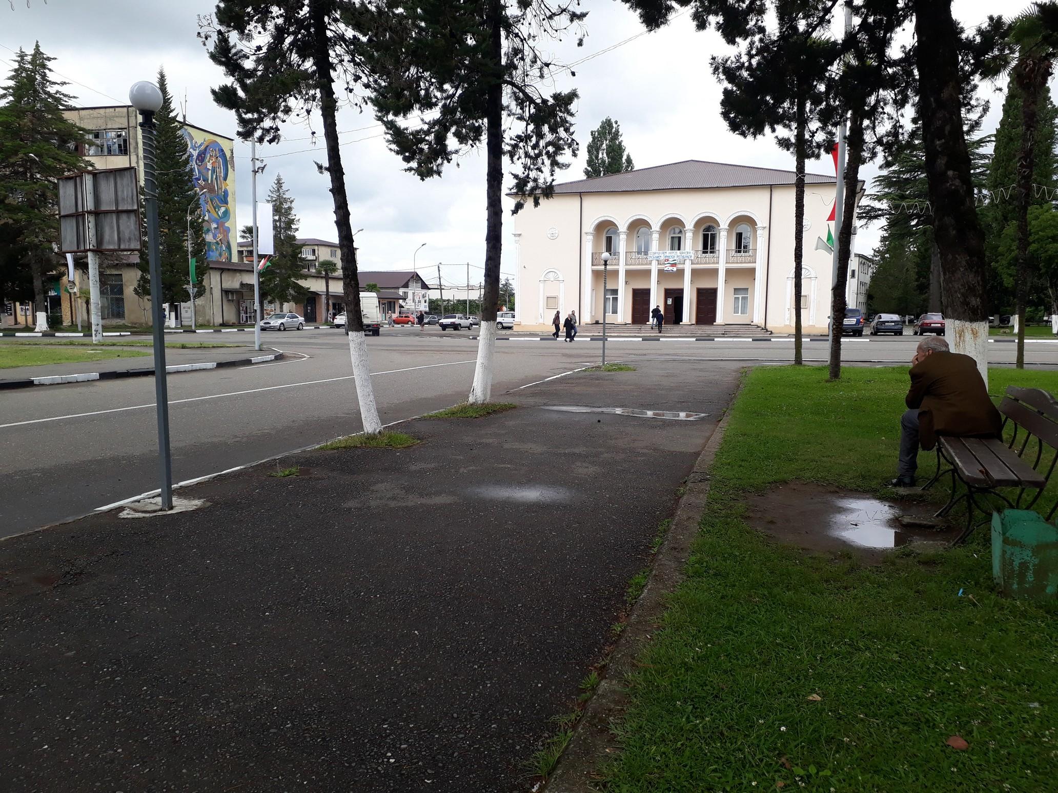 Students from Abkhazia who missed entrance exams to be admitted to Georgian universities