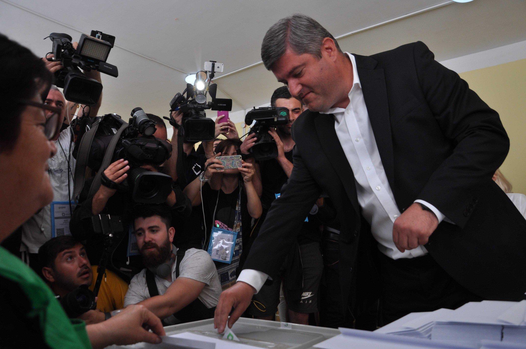 Tbilisi by-election goes to second round while Georgian Dream sweeps local elections