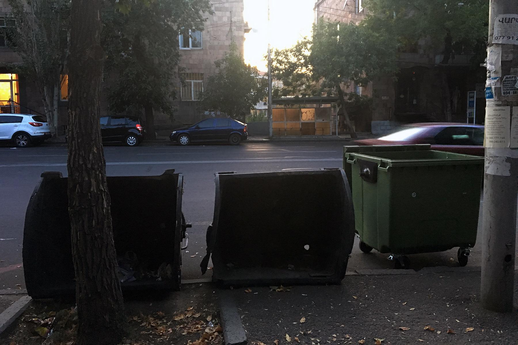 Yerevan municipality takes over waste-collection