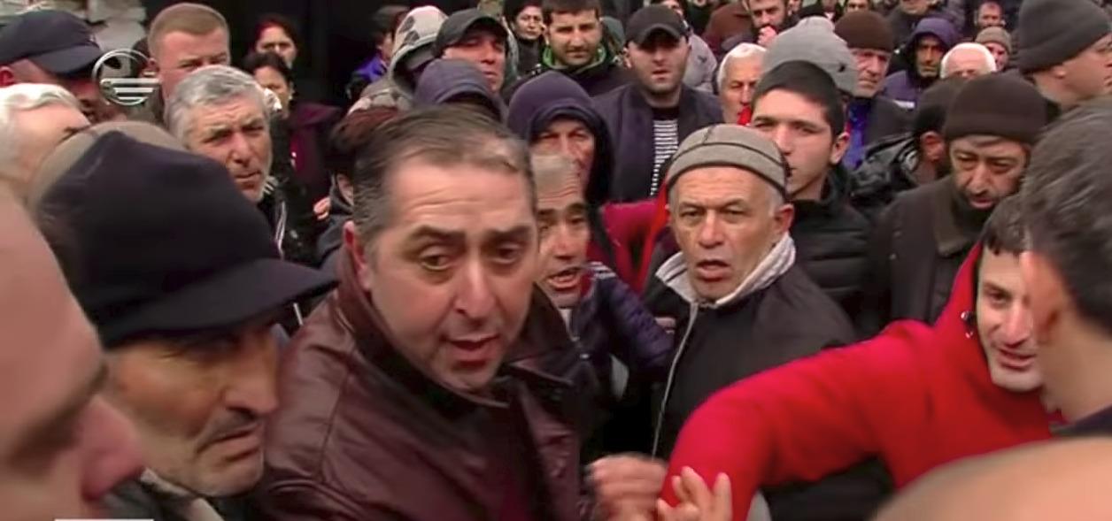 Angry protesters block officials from HPP meeting in Georgia’s Svaneti