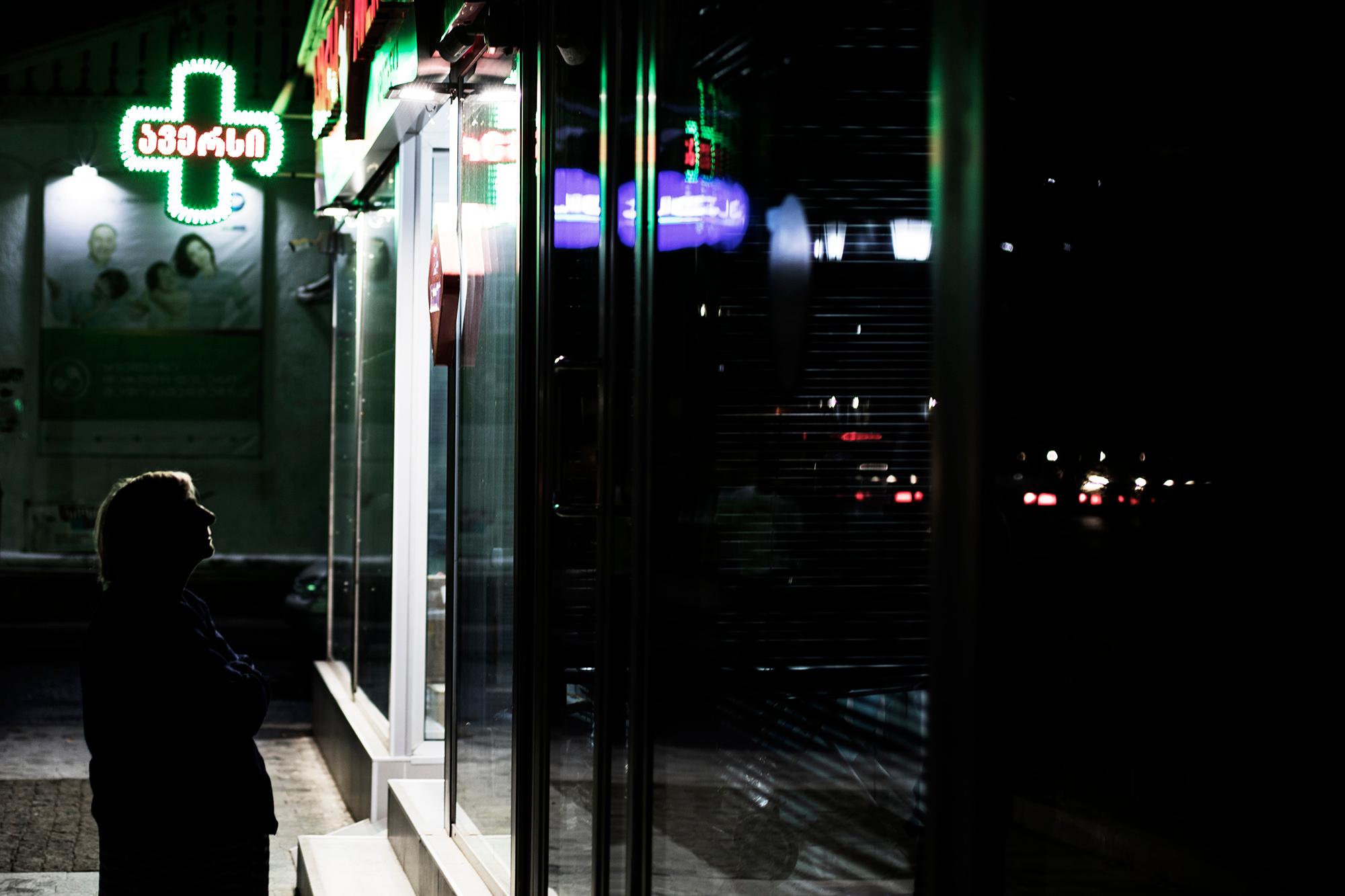 A pharmacy at night, Borjomi. Photo: Ekaterina Anchevskaya/OC Media.