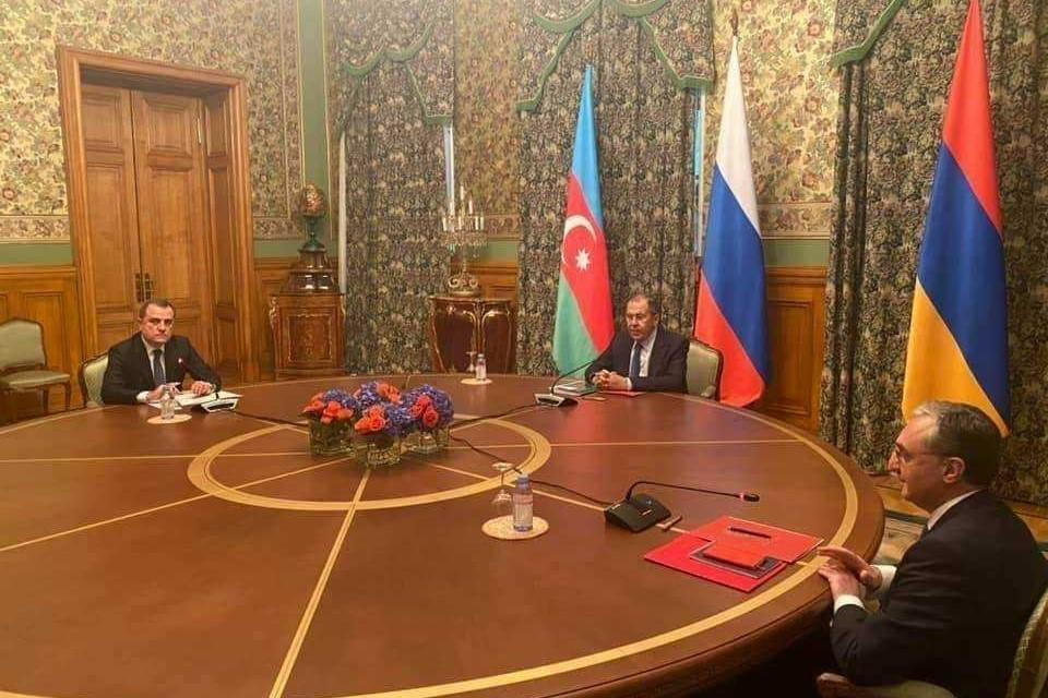 Azerbaijani Foreign Minister Jeyhun Bayramov, Russian Foreign Minister Sergei Lavrov, and Armenian Foreign Minister Zohrab Matsakanyan.