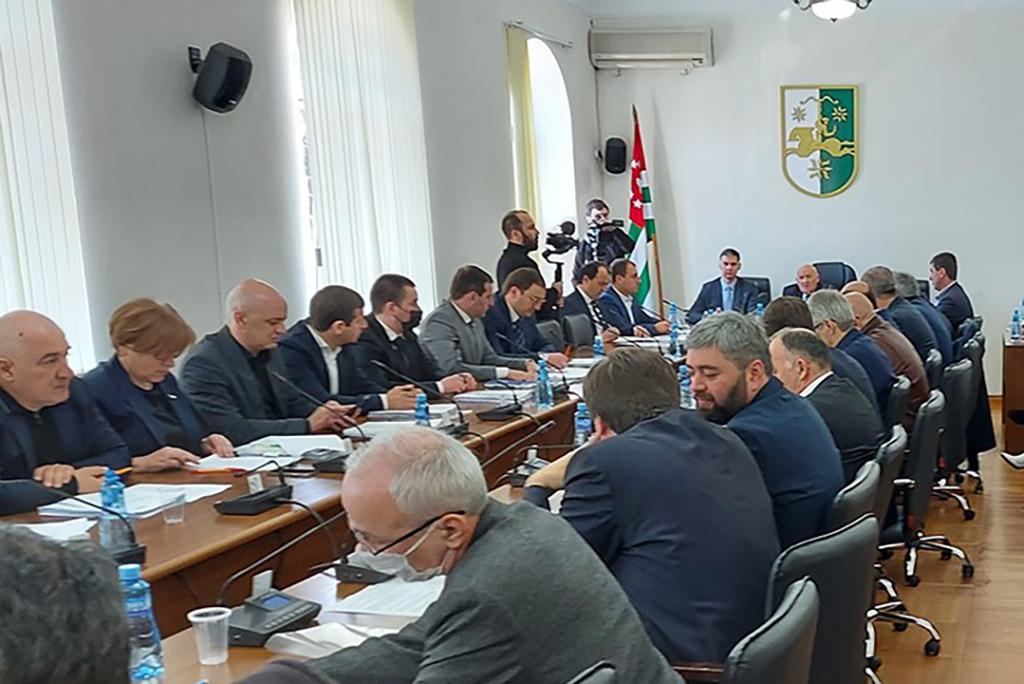 A meeting of the Abkhazian parliament. Photo: Marianna Kotova/OC Media.