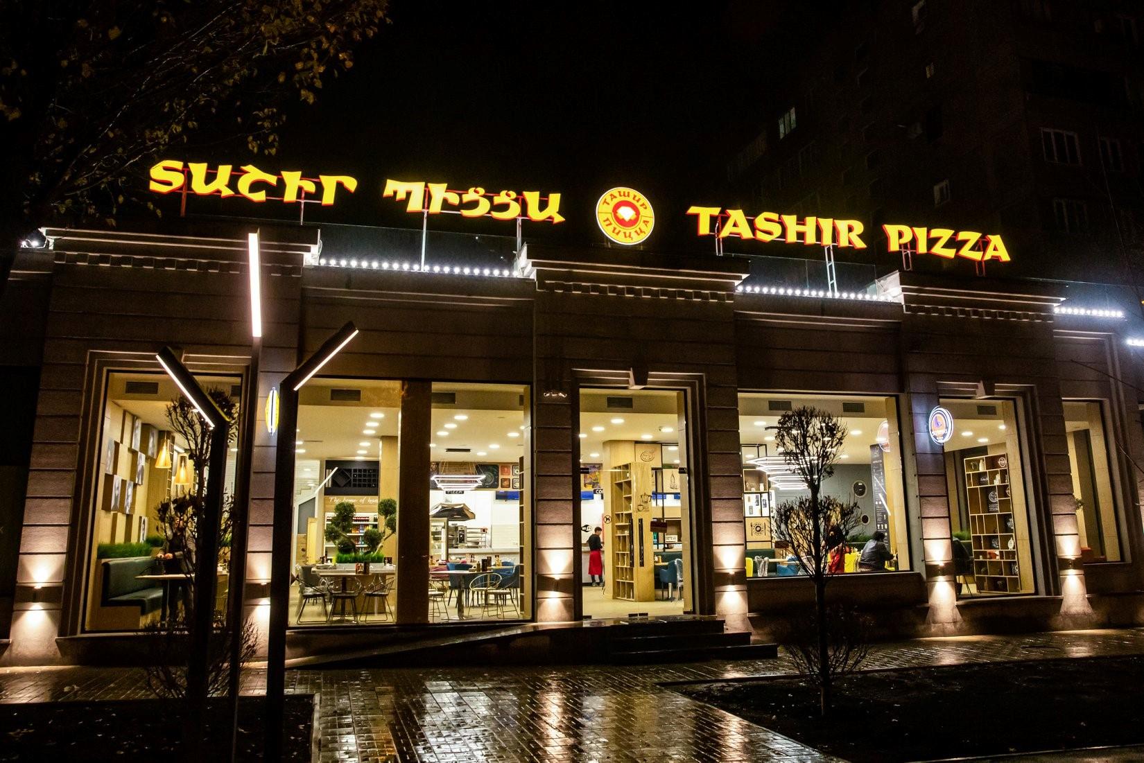 A Tashir Pizza restaurant. Photo via Tashir Pizza Facebook page.