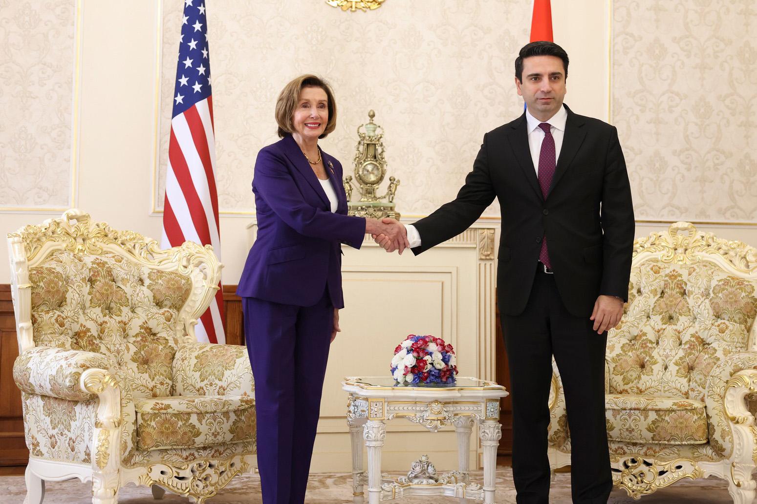 US House Speaker Nancy with the president of the Armenian parliament Alen Simonyan. Official photo. 