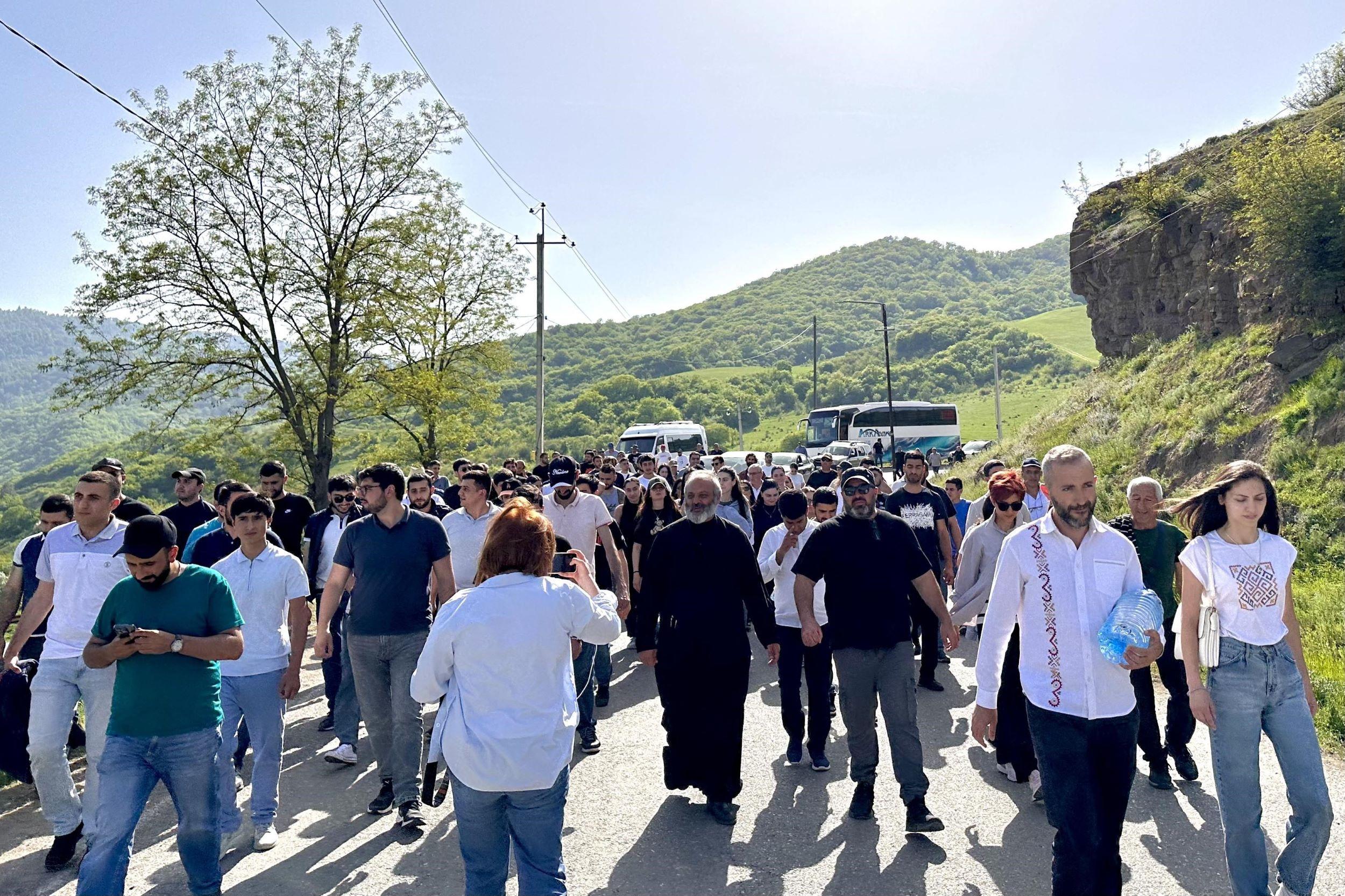 A protest against the delimitation process in Tavush, Armenia. Image via Hetq.