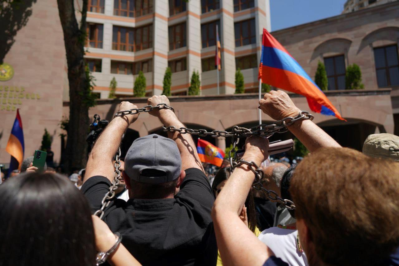 The Tavush for the Motherland protest in front of the Investigative Committee. Image via Tavush for the Motherland.