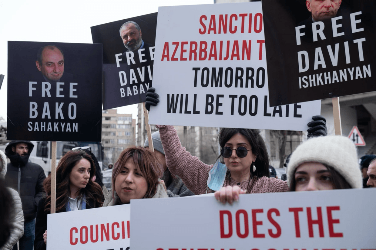 A demonstration by Nagorno-Karabakh Armenians held near the ICRC office in Yerevan in March 2025. Photo via social media.