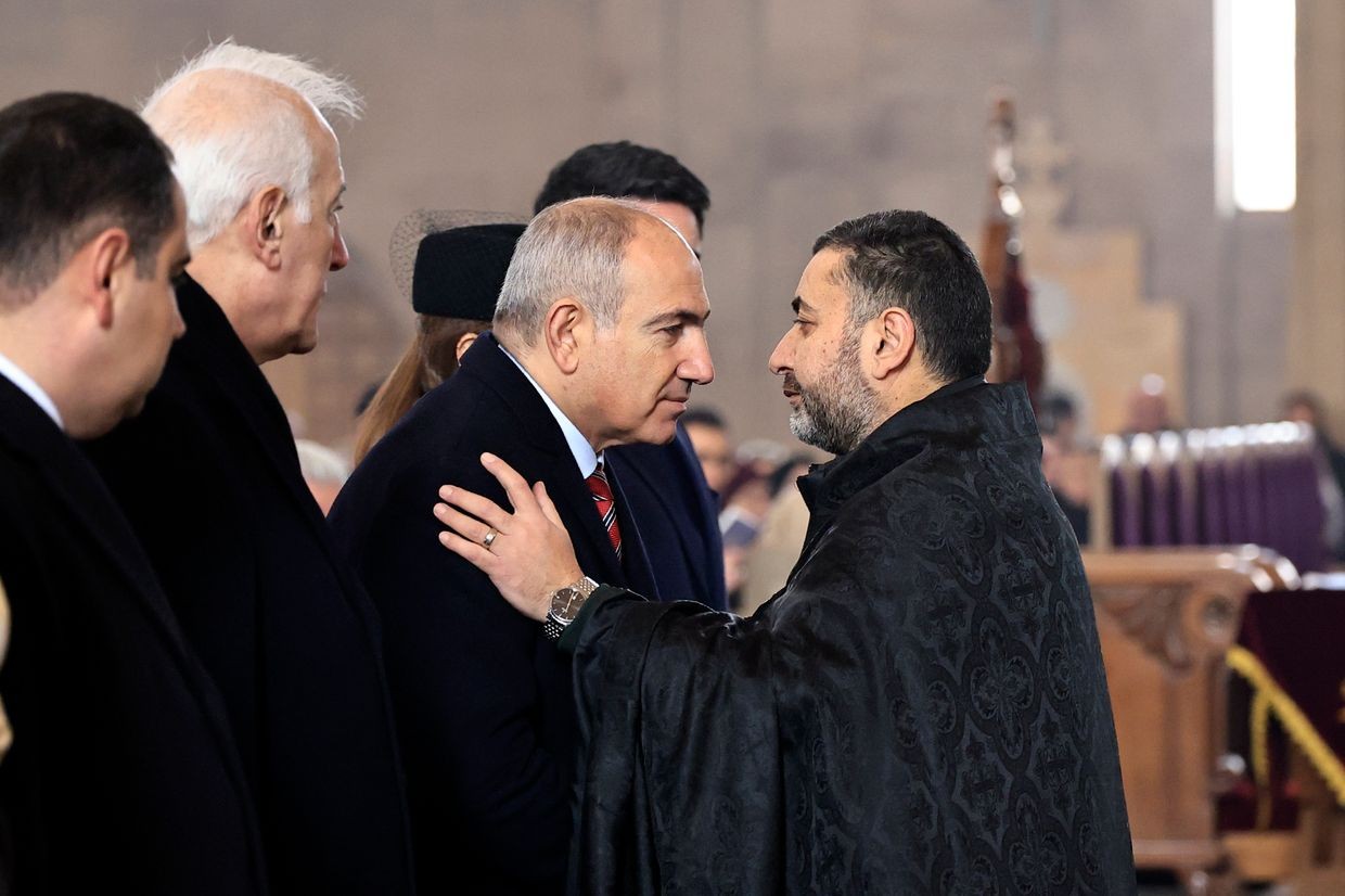 Prime Minister Nikol Pashinyan attending a Christmas liturgy in St. Gregory the Illuminator Cathedral in Yerevan. Official photo.