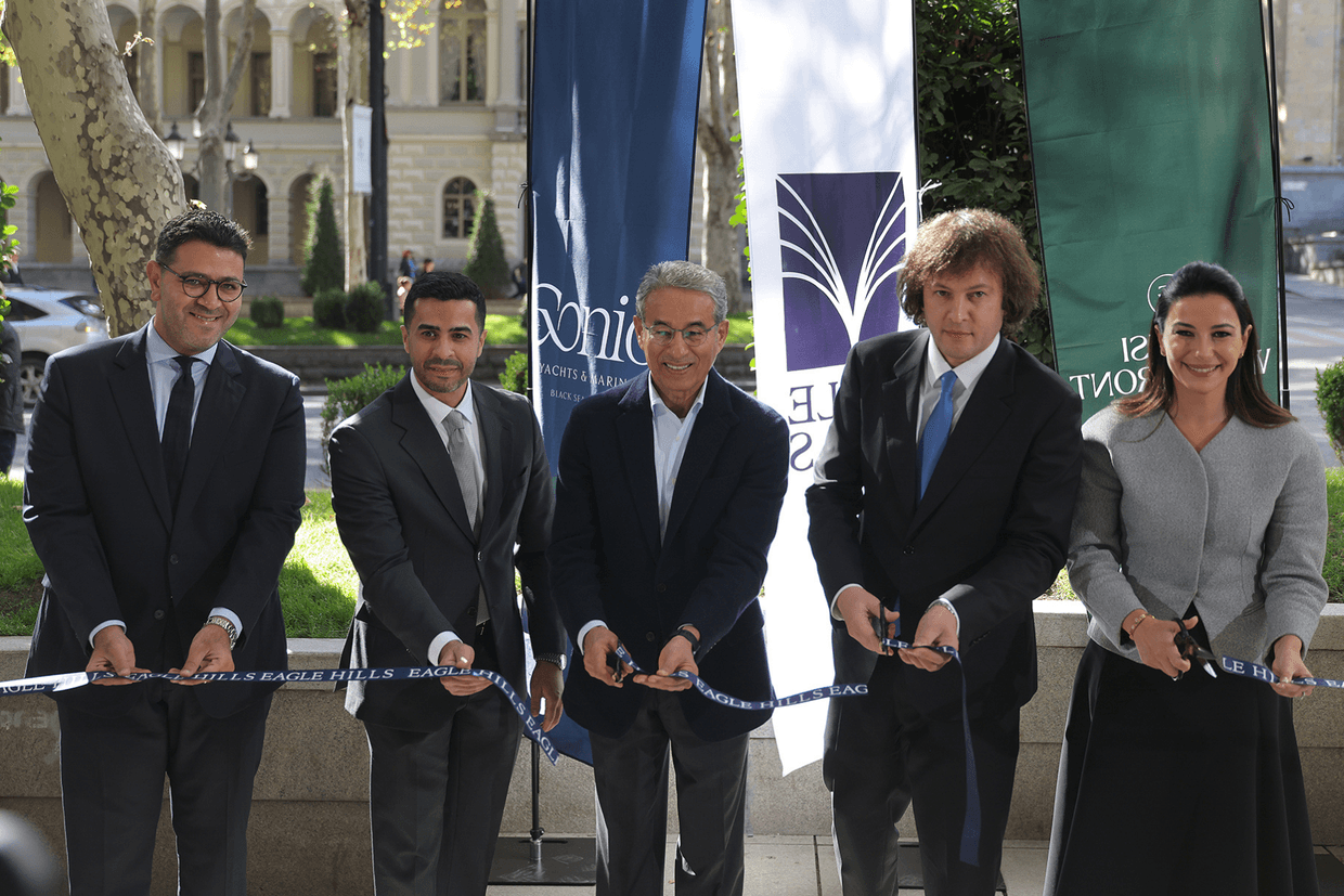Prime Minister Irakli Kobakhidze (second from right) with Eagle Hills founder Mohammed Alabbar (centre) during the opening ceremony of the Eagle Hills office in Tbilisi. Official photo.
