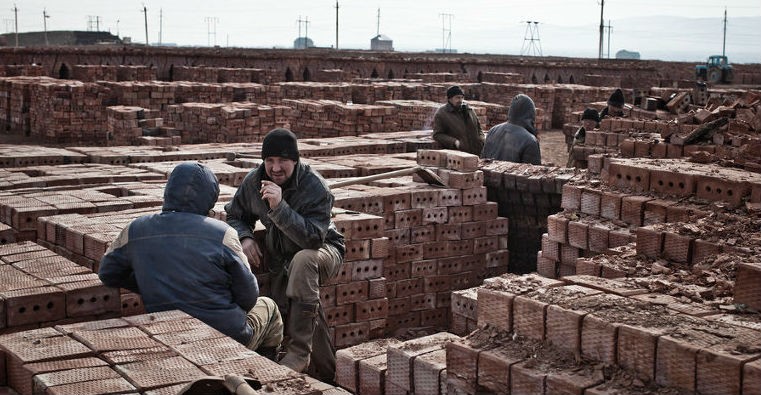 ‘Do not even try to escape’. Activists free people from slavery in Daghestan’s brick factories