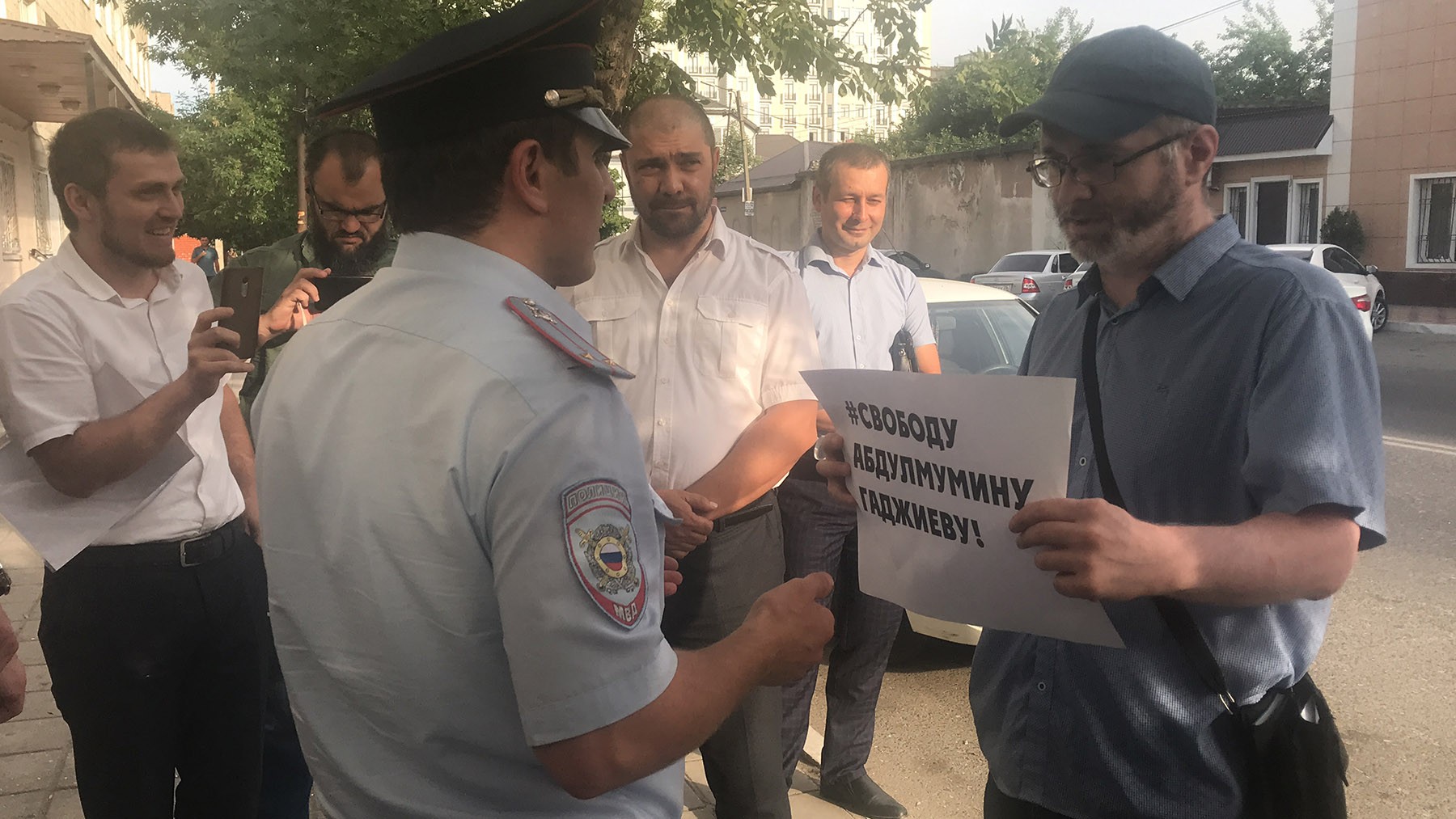 Editor and journalist from Daghestani newspaper Chernovik detained on terror charges