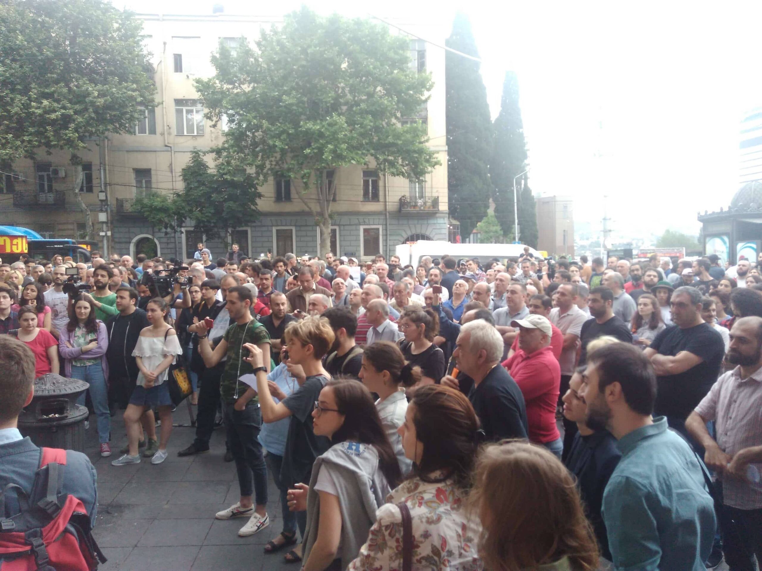 Tbilisi court indefinitely bans metro strike ‘during working hours’