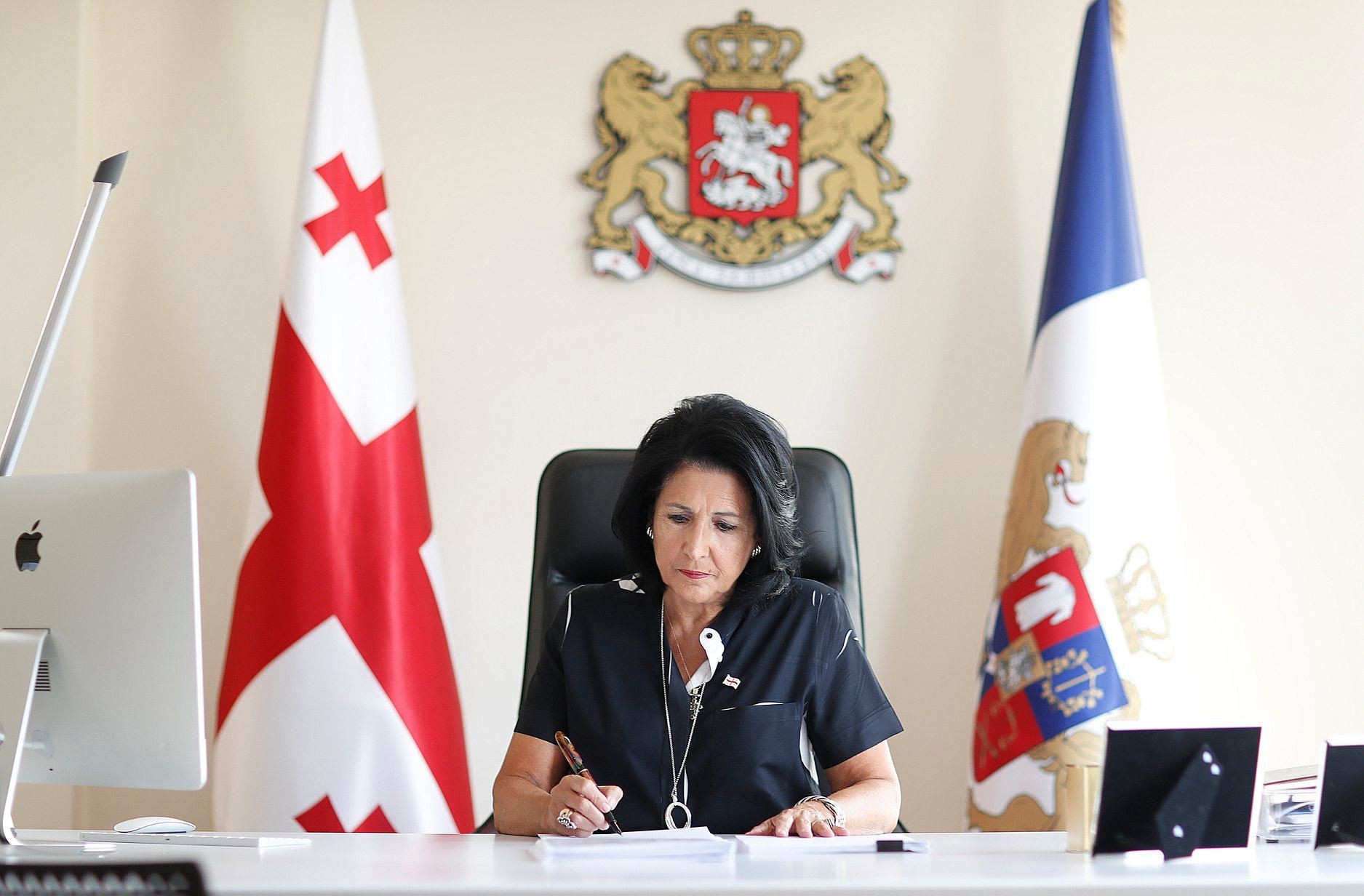 Georgian president in hot water for pardoning cop killer
