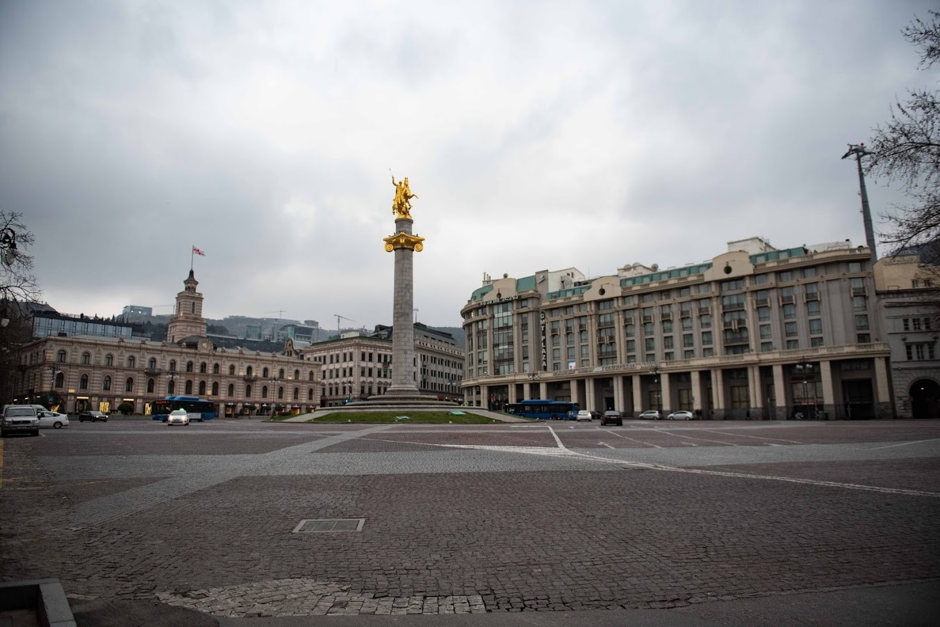 Tbilisi's Freedom Square stands empty during State of Emergency. Photo: Mariam Nikuradze/OC Media. 