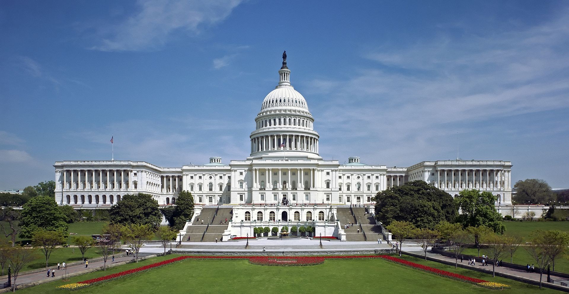 United States Capitol building. Image via wikipedia.org. 