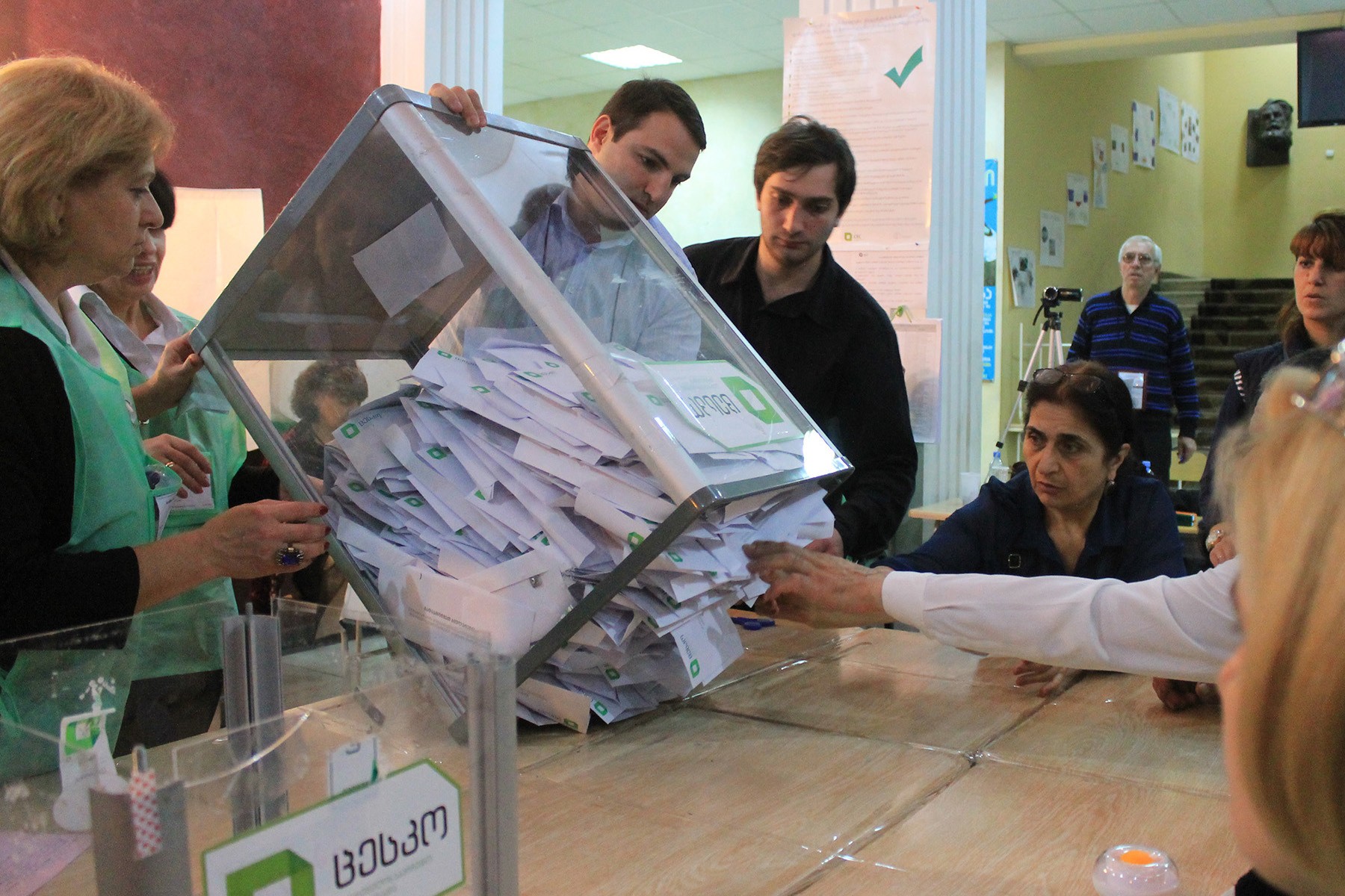 Georgian parliamentary elections in 2016. Photo: Mariam Nikuradadze/OC Media.