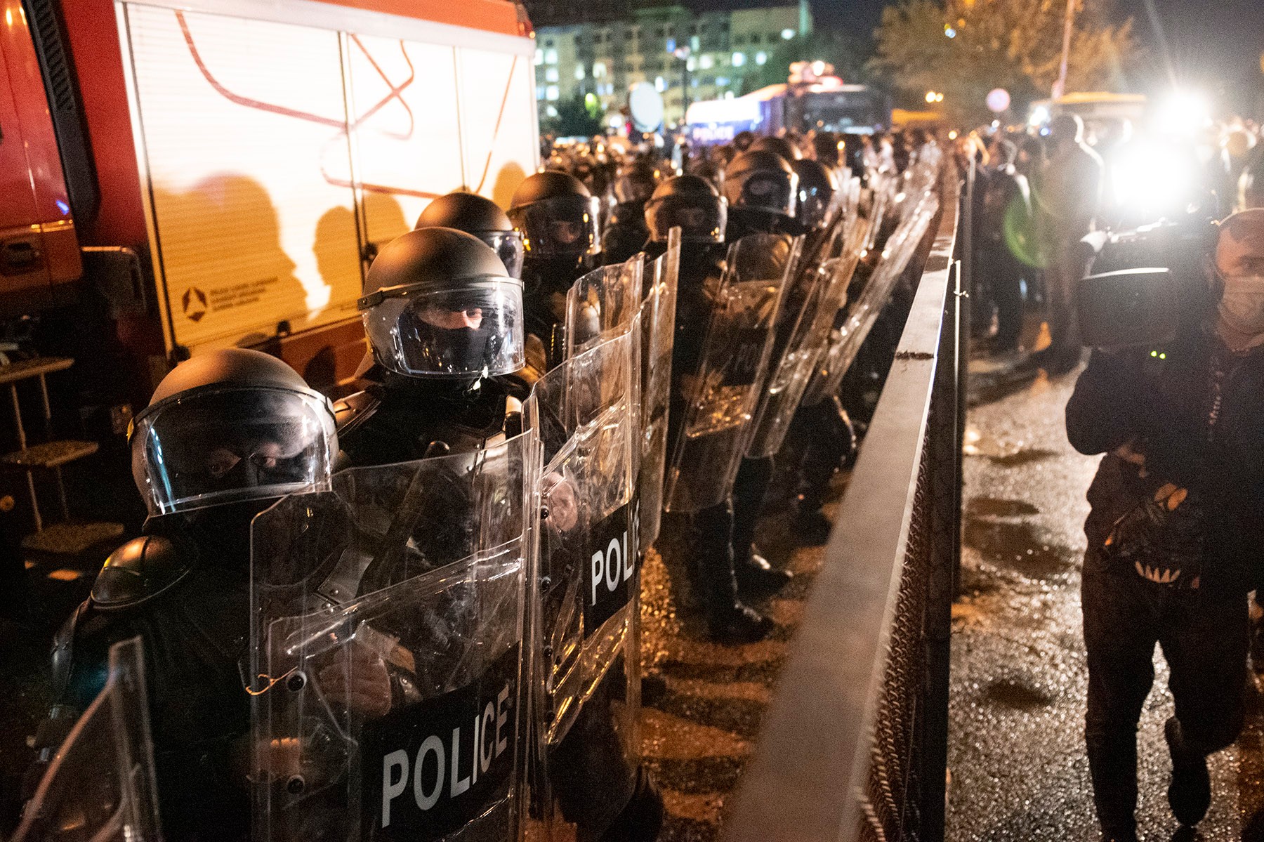 Riot police outside the Central Election Commission offices in Tbilisi's Dighomi District. Photo: Mariam Nikuradze/OC Media.