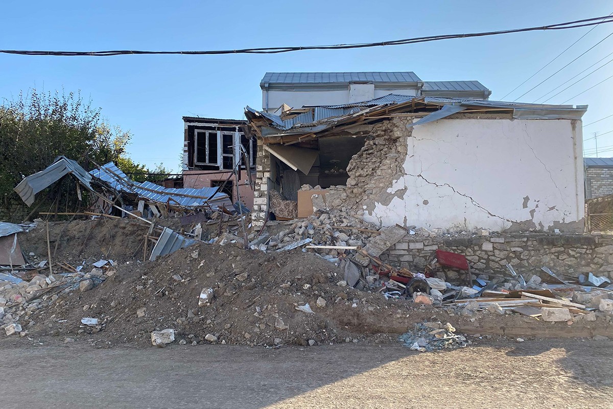 Damaged home in Stepanakert (Khankandi). Photo via Human Rights Watch. 
