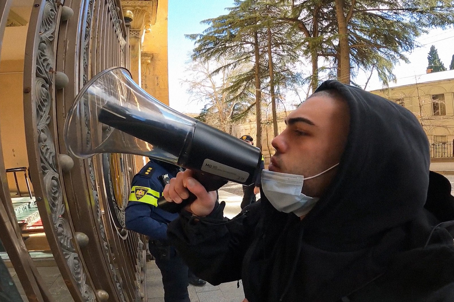 Nodar Rukhadze protesting at the Georgian Parliament in 2021. Still from video. 