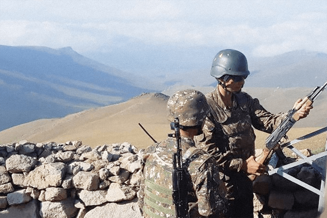 Armenian soldiers near Yeraskh. Image via Armenian MOD. 