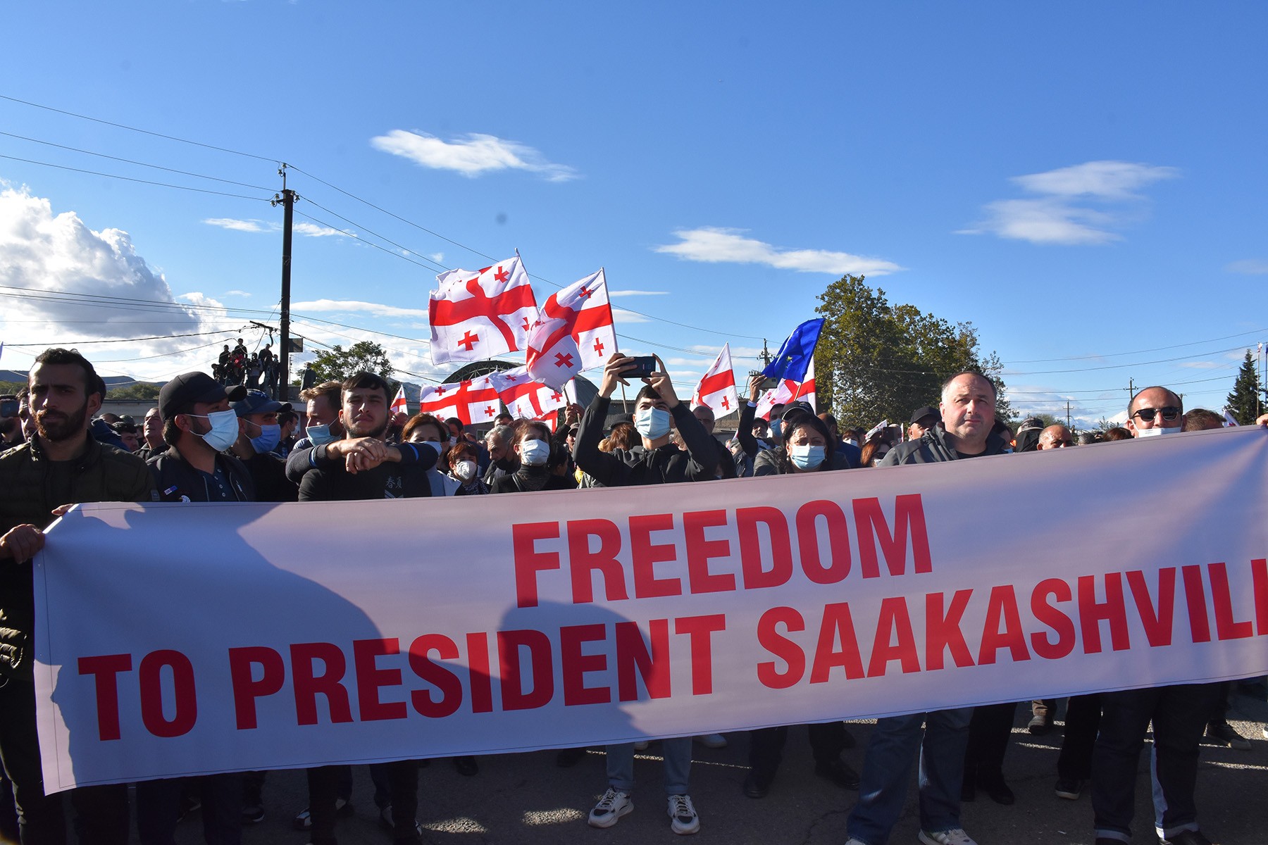 Protesters outside Rustavi Prison on 4 October 2021. Photo: Tata Shoshiashvili/OC Media.