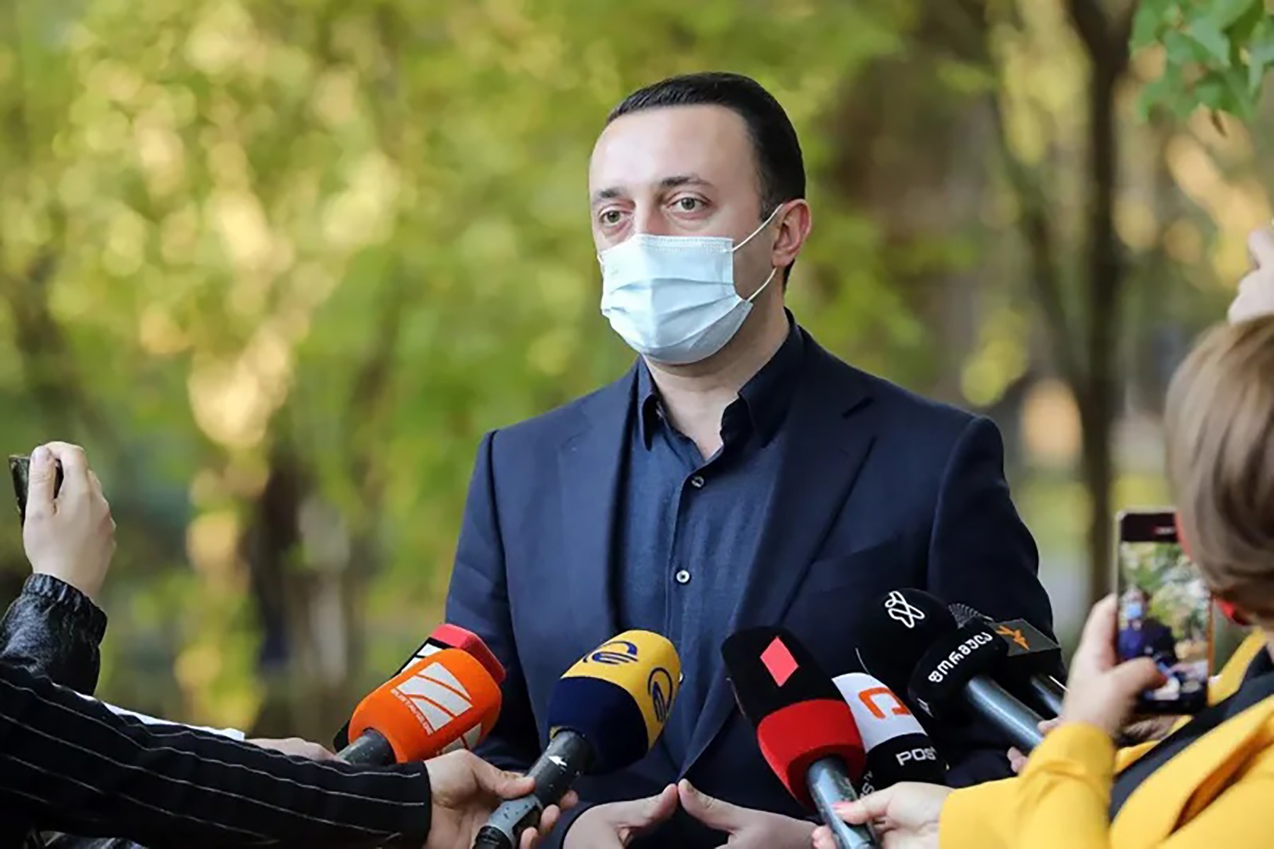 Irakli Gharibashvili told journalists on Sunday that the authorities had to convince people to get vaccinated ‘and not force them’. Photo: IPN.