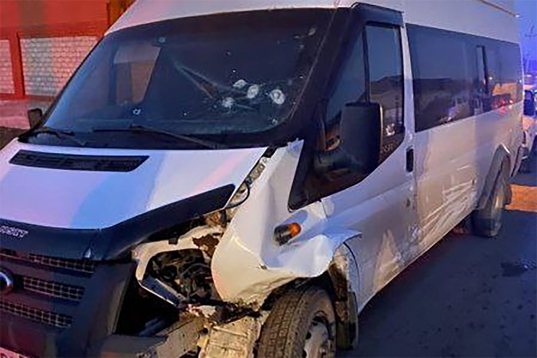 Damage sustained by the minibus carrying the children.  Image via Mash Gor telegram channel.