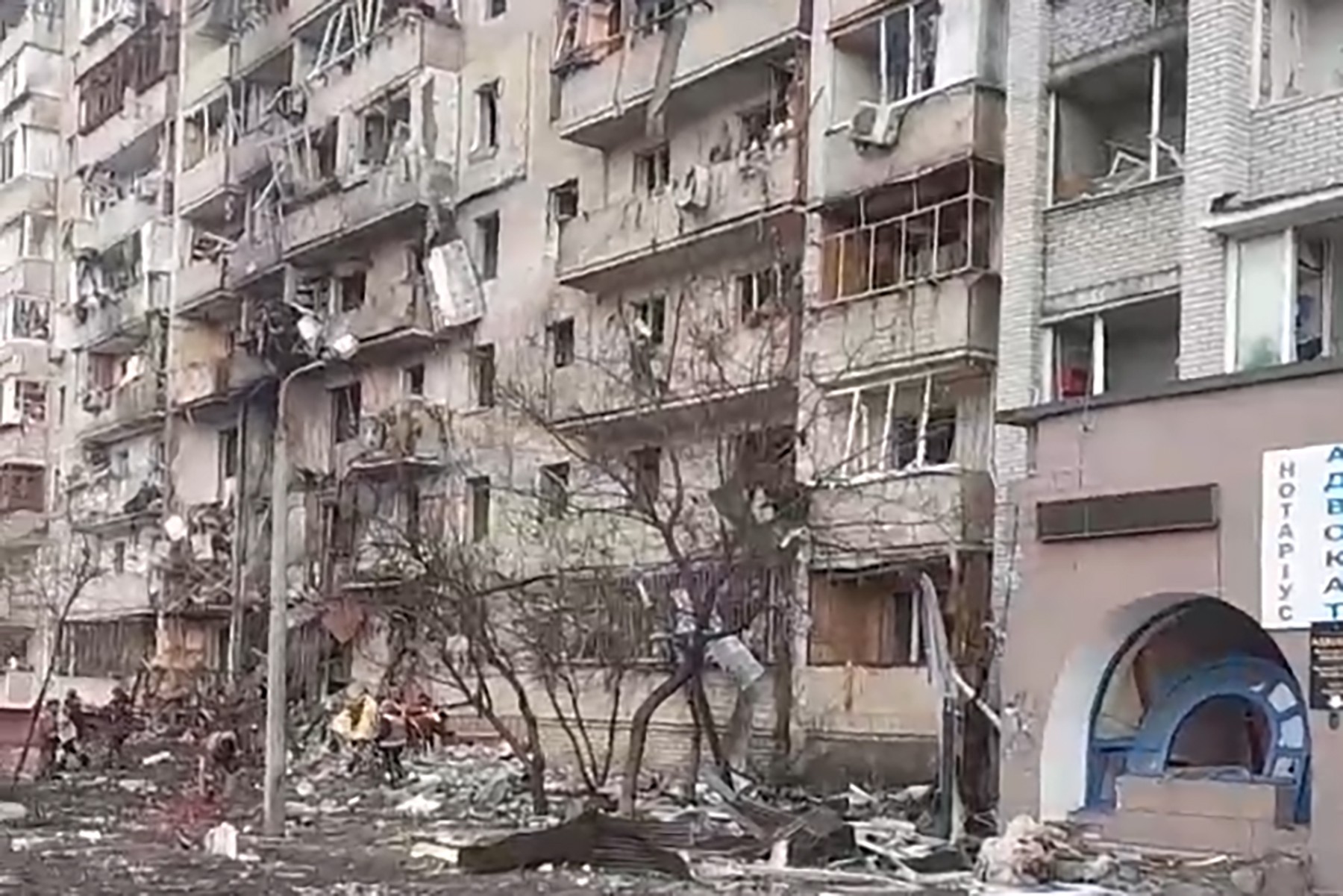 Still from a video filmed by Idrak Jamalbayli showing damage to residential buildings in Kyiv. Source: Facebook.