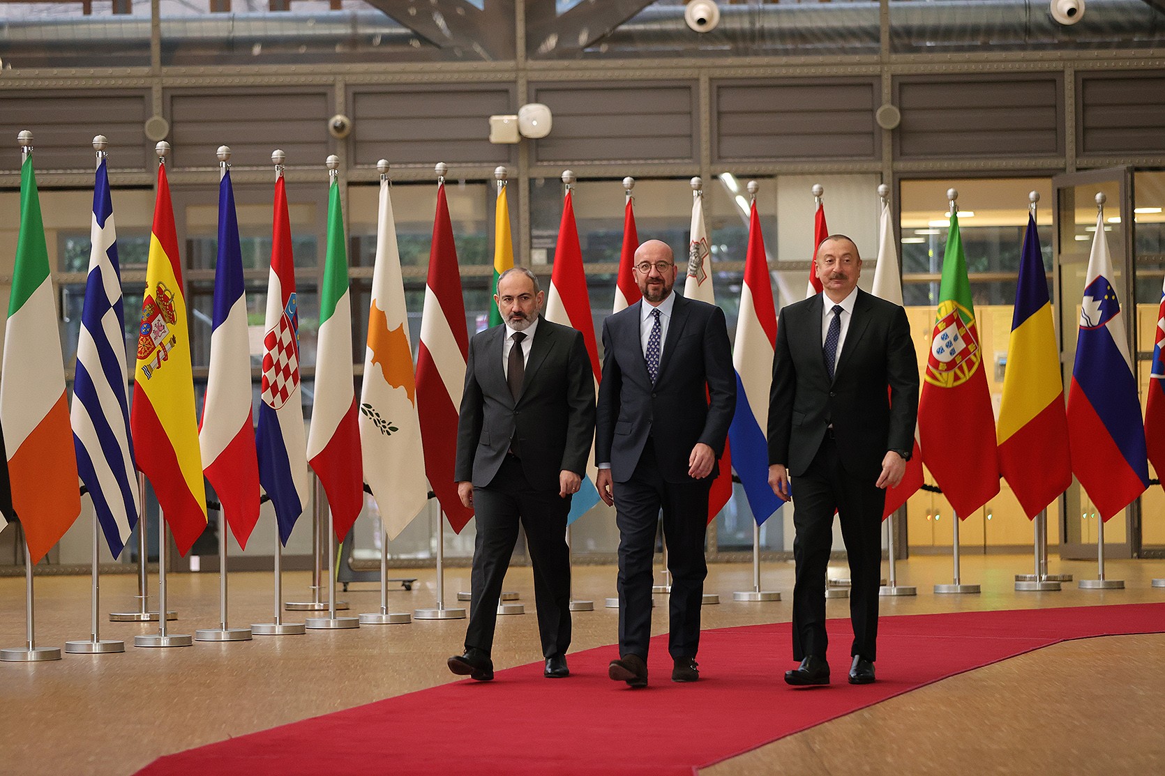 Nikol Pashinyan, Charles Michel, and Ilham Aliyev. Official photo.