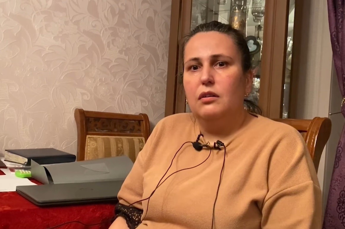 Ayten Mammadova at her home following the attack. Image via Meydan TV.