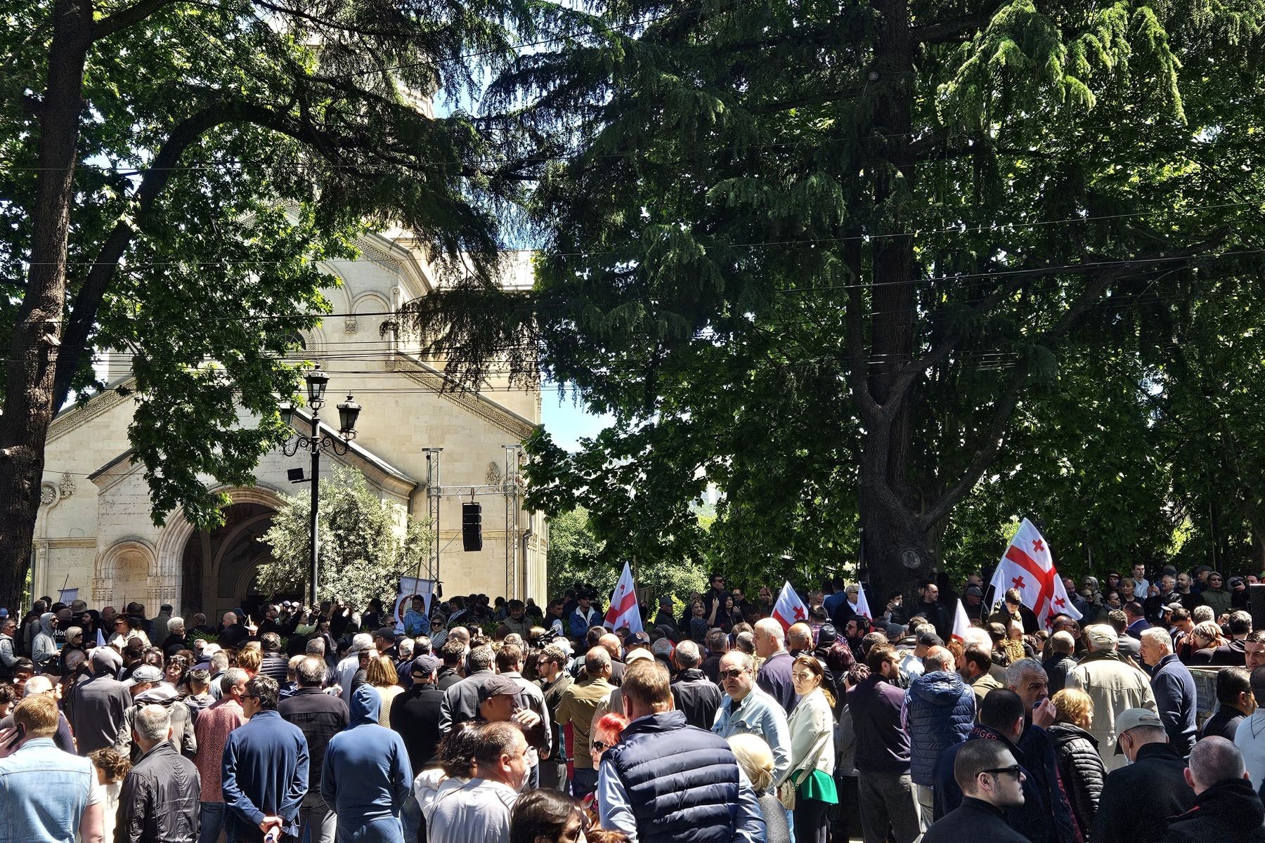 People gathered for Family Purity Day by the Kashveti church in Tbilisi. Photo: Dominik Cagara/OC Media