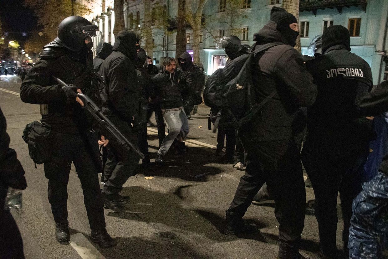 Riot police detain protesters amid anti-government demonstrations in Tbilisi. Photo: Mariam Nikuradze/OC Media.