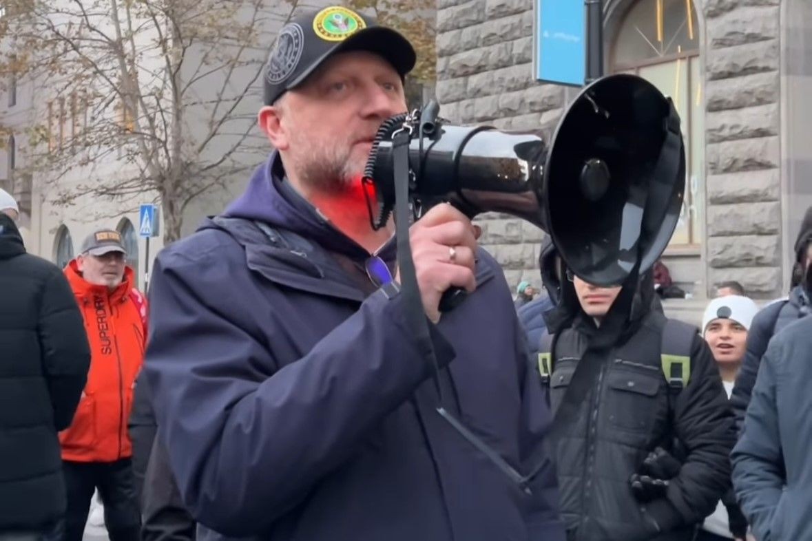 Zurab Girchi Japaridze speaking at a protest in Tbilisi. Screengrab via social media.