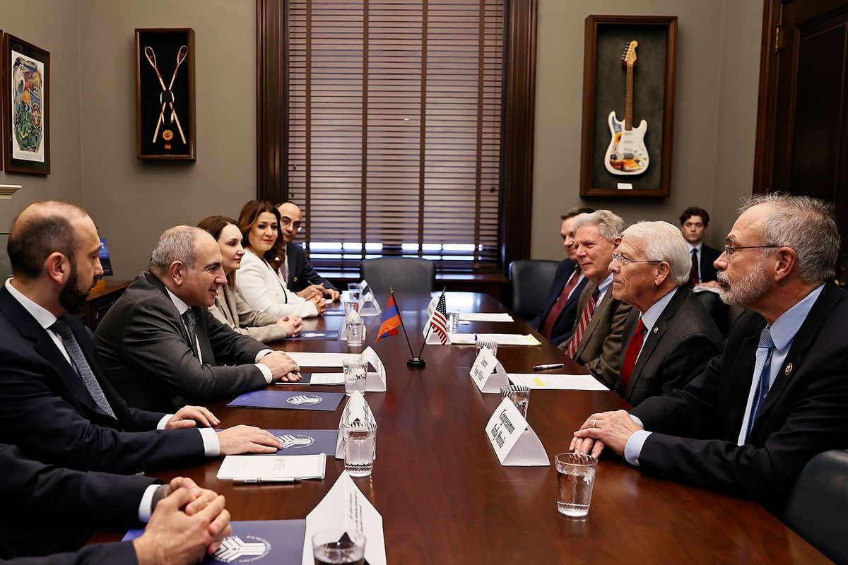 The Armenian delegation meeting with the representatives of the US Senate and Congress. Official photo.
