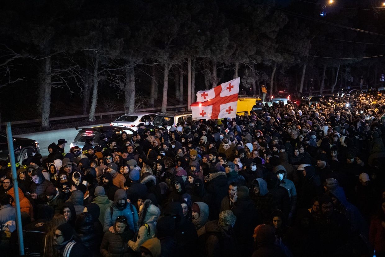 Protesters marching to parliament. Photo: Mariam Nikuradze/OC Media