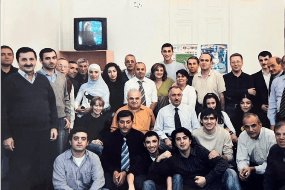 Turan's office in the early 2000s. Photo: taken from the Turan's social media account. 