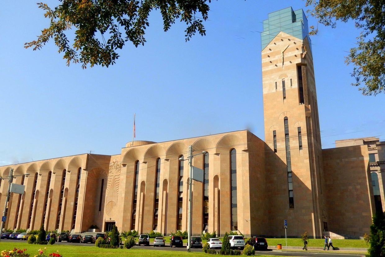 Yerevan city hall. Photo: Wikimedia commons/Armine Aghayan.