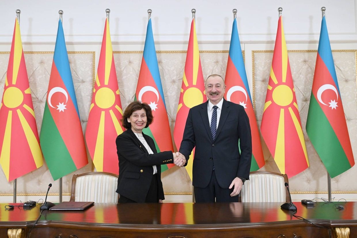 North Macedonian President Gordana Siljanovska-Davkova shakes hands with Azerbaijani President Ilham Aliyev during an official state visit to Baku in March 2025. Official image.