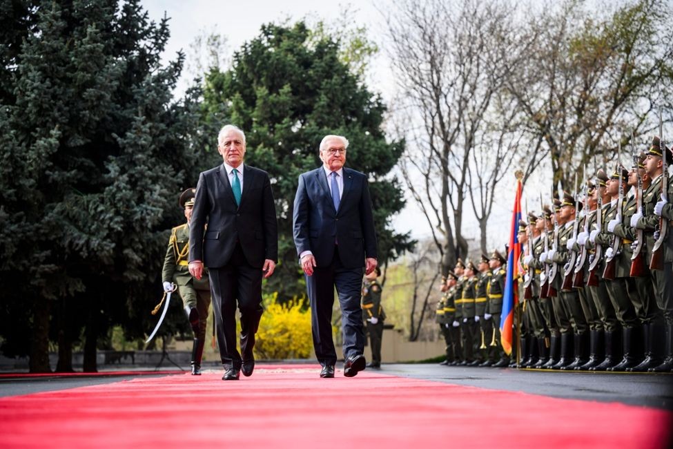 German President Frank-Walter Steinmeier (right) and Armenian President Vahagn Khachaturyan (left) in Yerevan. Official photo.