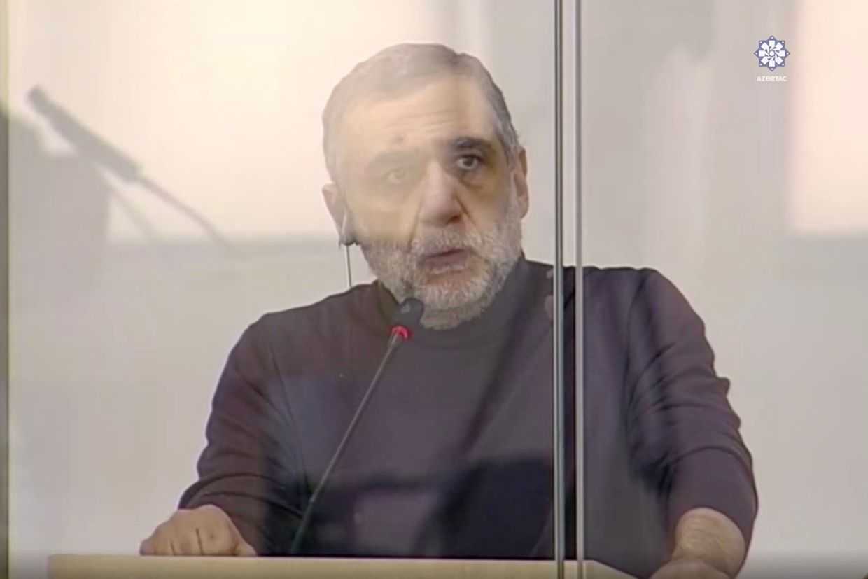 Ruben Vardanyan during his trial with apparent bruise marks on his face. Screengrab from Azertag video.