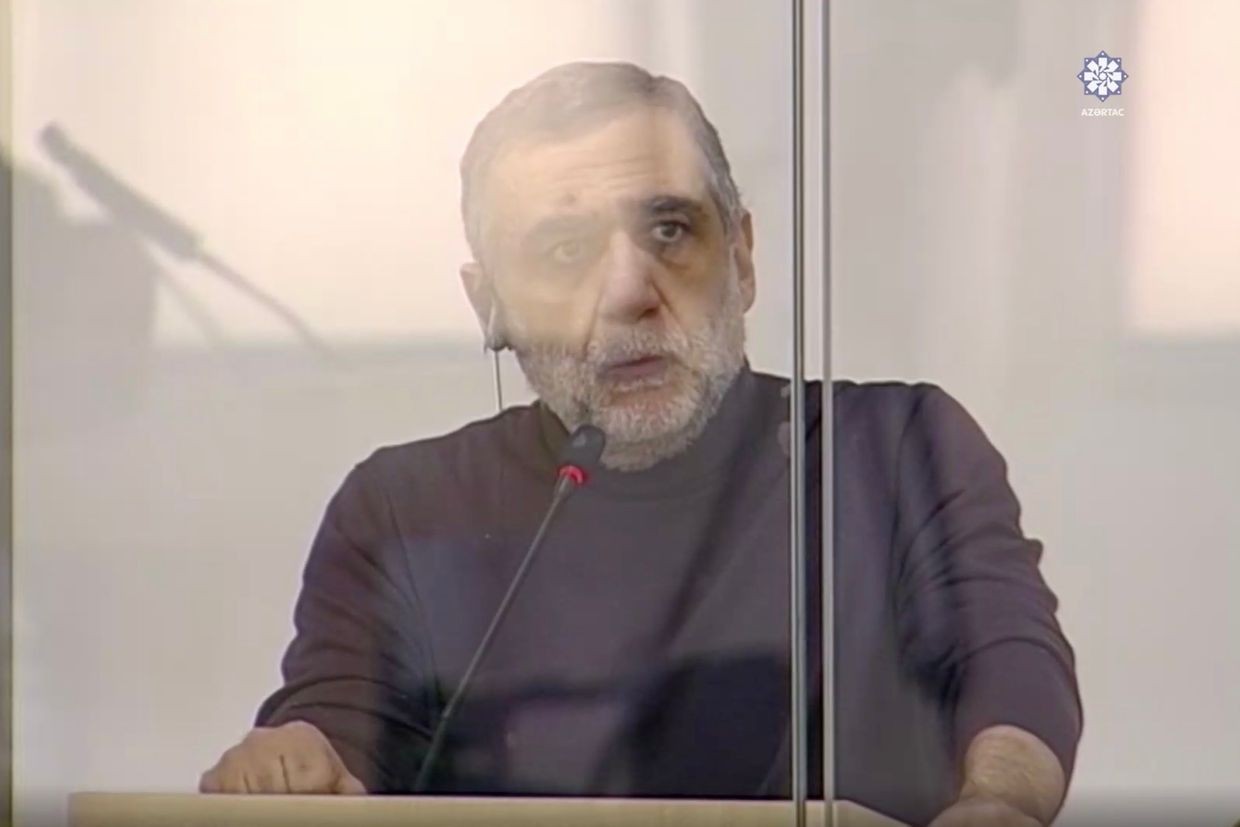 Ruben Vardanyan during his trial with apparent bruise marks on his face. Screengrab from Azertag video.