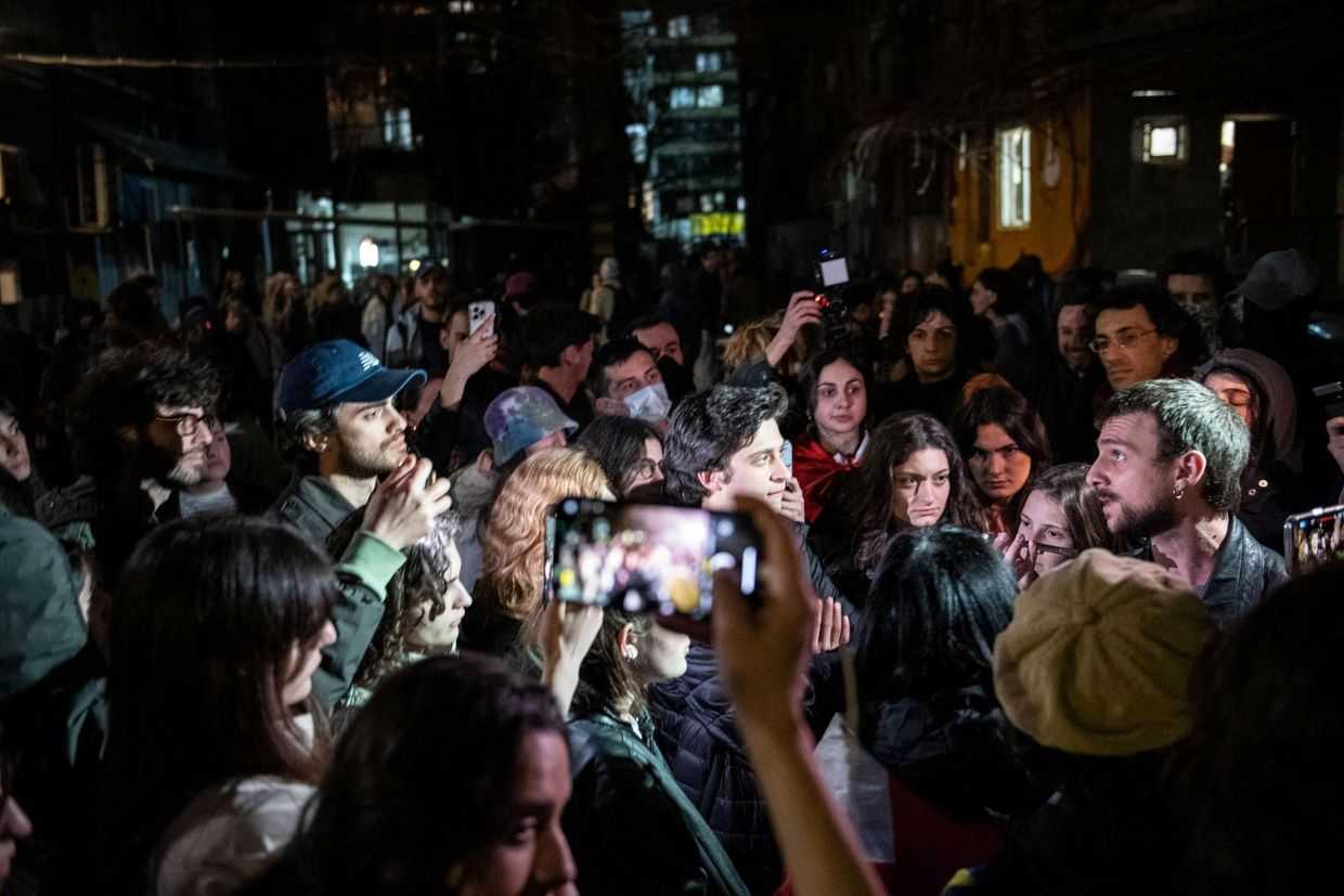 Shota Rustaveli State University of Theatre and Film students protest in front of the Public Broadcaster on Wednesday. Photo: Mariam Nikuradze/OC Media.
