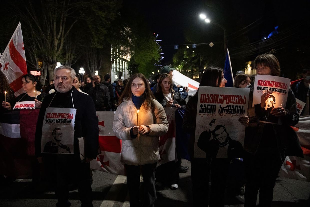 Protesters on the night 19–20 April march towards Kashveti Church on Rustaveli Avenue to mark Easter. Photo: Mariam Nikuradze/OC Media.